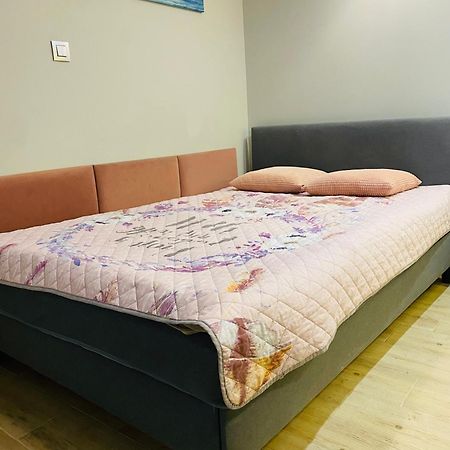 Apartament Pink Klifowa レバル エクステリア 写真