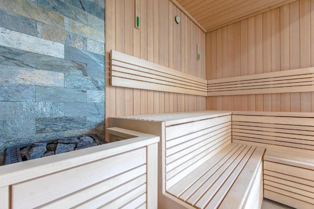 Apartament Pink Klifowa レバル エクステリア 写真